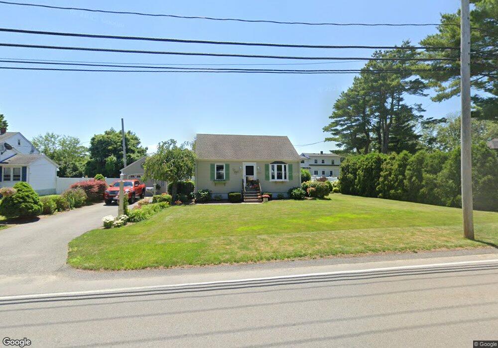 1103 Read St, Somerset, MA 02726 - photo 1