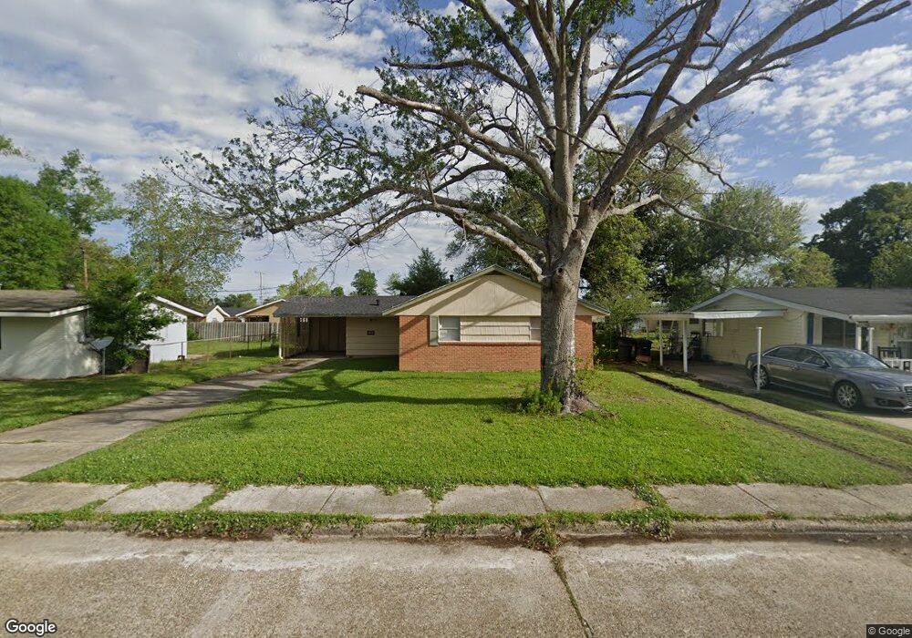 1513 Clover Dr, Lake Charles, LA 70607 - photo 1