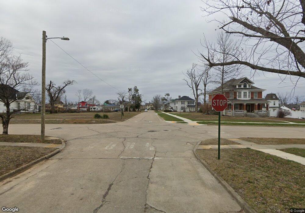 385 W Cedar St, Rogers, AR 72756 - photo 1