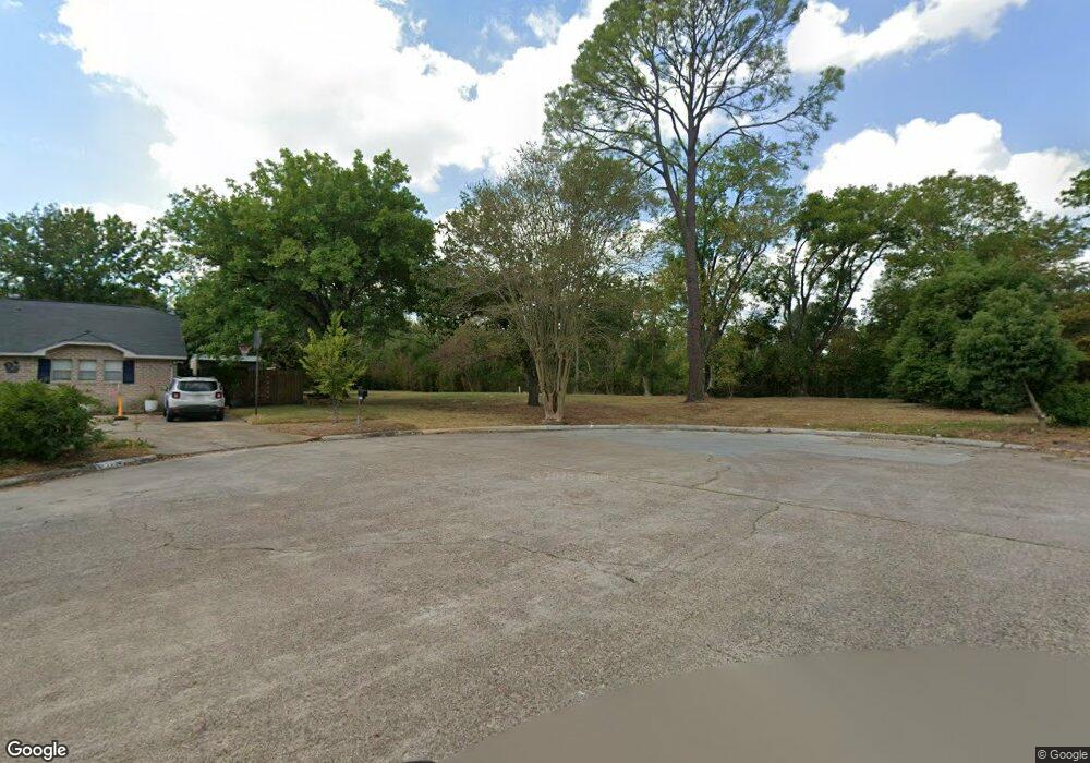 7043 Bent Branch Dr, Houston, TX 77088 - photo 1