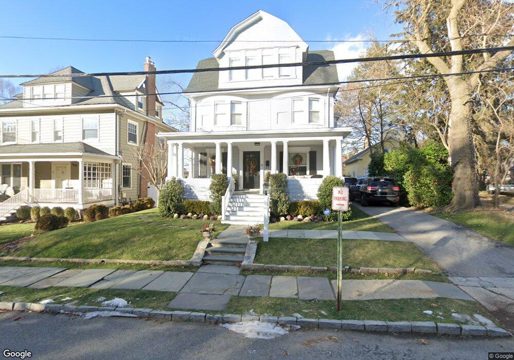 5 Hobart St, Bronxville, NY 10708 - photo 1