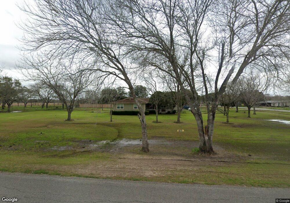 8215 Brinkmeyer Rd, Needville, TX 77461 - photo 1