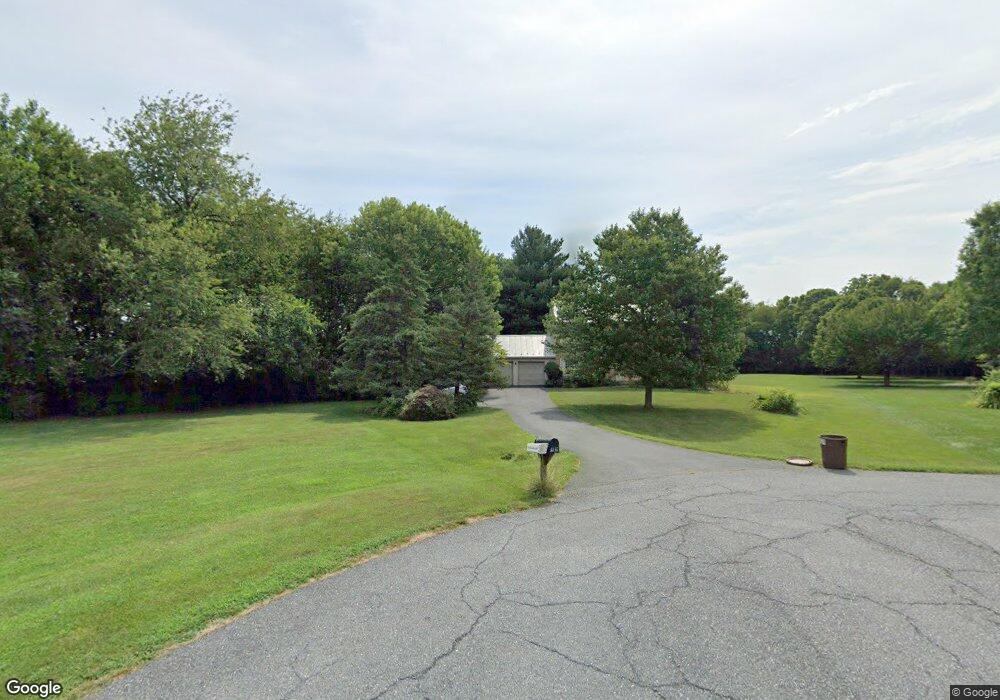 5906 Char Leigh Cir, Frederick, MD 21703 - photo 1