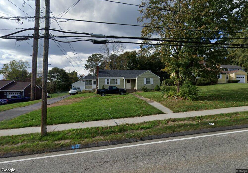 136 Avery St, Manchester, CT 06042 - photo 1