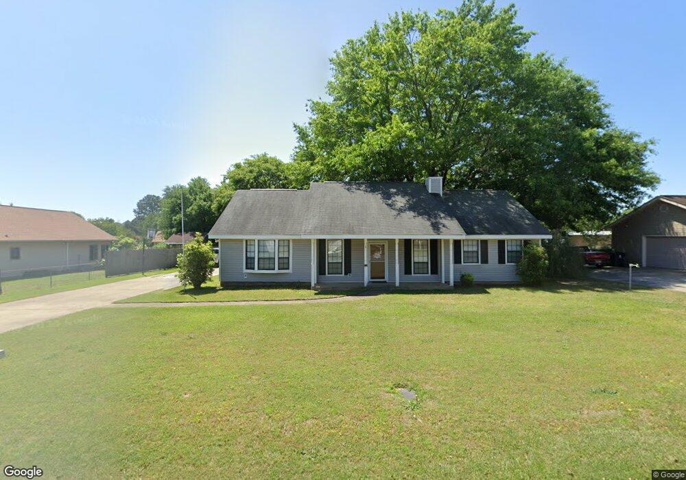 211 Wimbleton Cir unit 12, Warner Robins, GA 31093 - photo 1