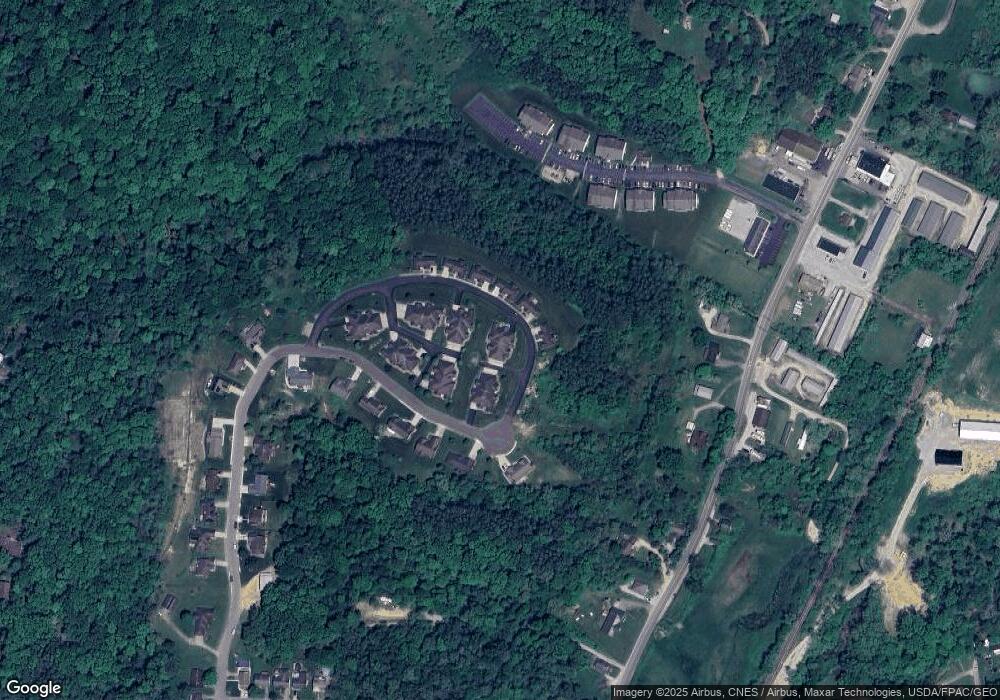 567 Edgehill Cir, Logan, OH 43138 - photo 1