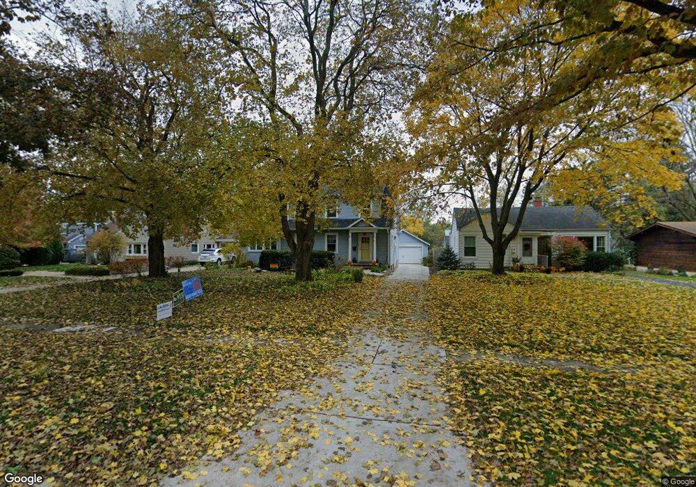 353 N Jefferson St, Batavia, IL 60510 - photo 1