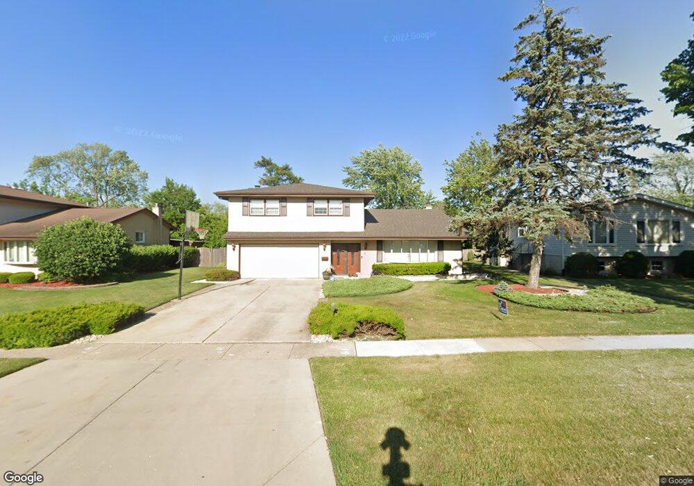3N465 Crown Rd, Elmhurst, IL 60126 - photo 1