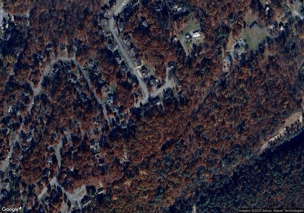 740 Horseshoe Dr, East Stroudsburg, PA 18301 - photo 1