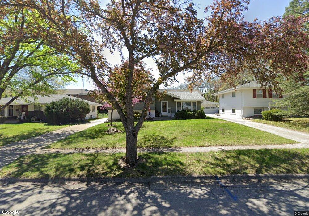 3112 Holcomb Ave, Des Moines, IA 50310 - photo 1