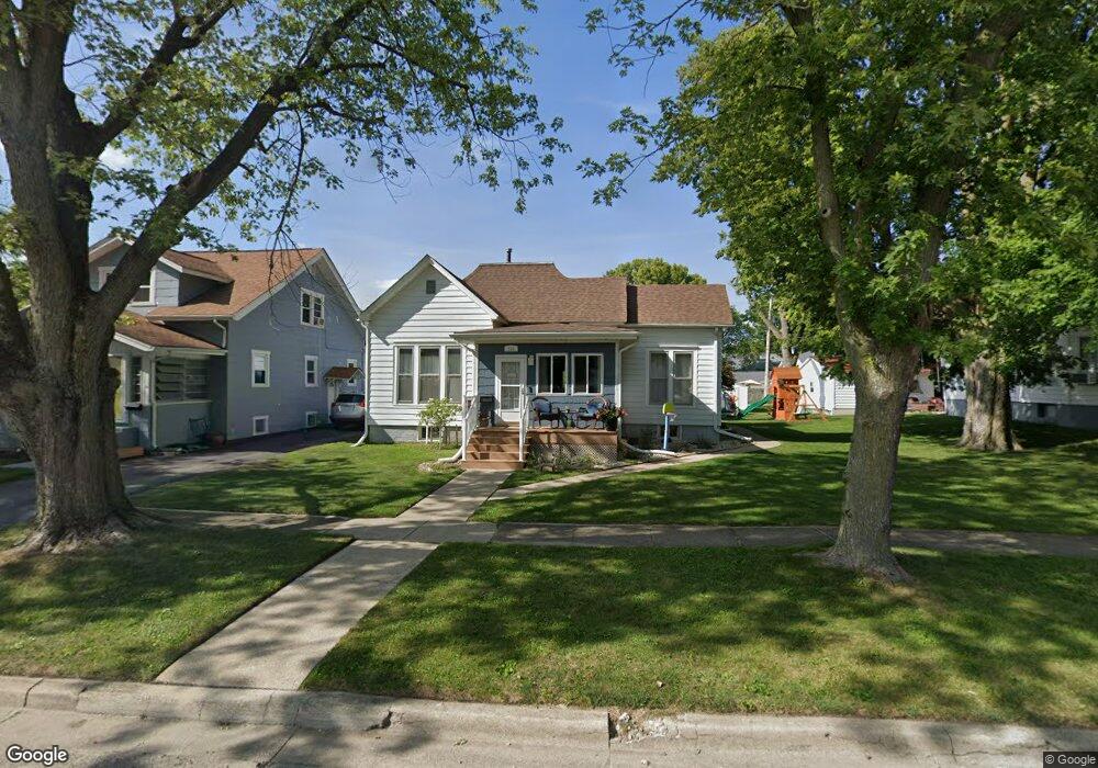 110 E Ensey St, Tuscola, IL 61953 - photo 1