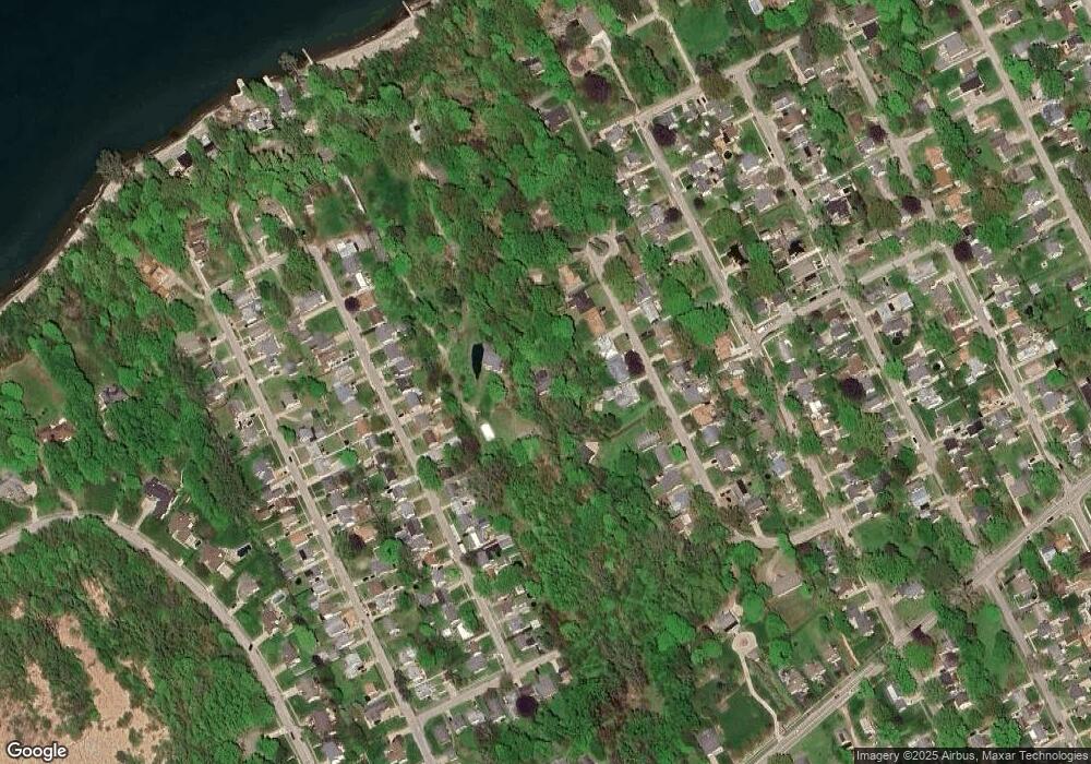 526 Rondeau Dr, Erie, PA 16505 - photo 1