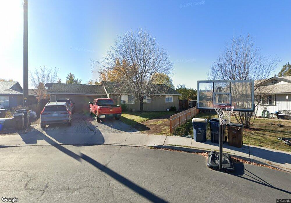 2059 SW 32nd Ct, Redmond, OR 97756 - photo 1