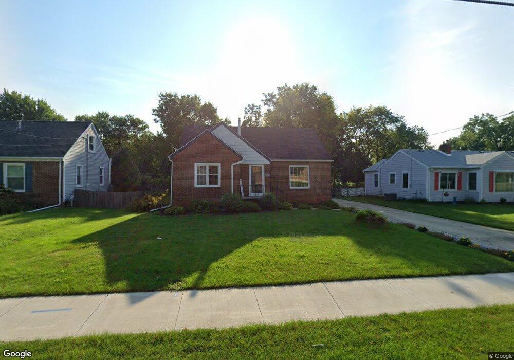 1921 48th St, Des Moines, IA 50310 - photo 1