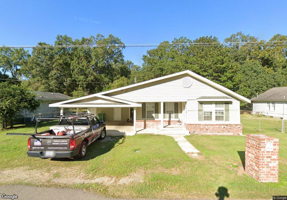 203 Bay St, Picayune, MS 39466 - photo 1