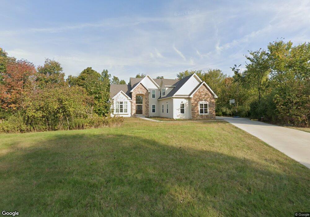 4282 N Woodcrest Ridge Dr, West Bend, WI 53095 - photo 1