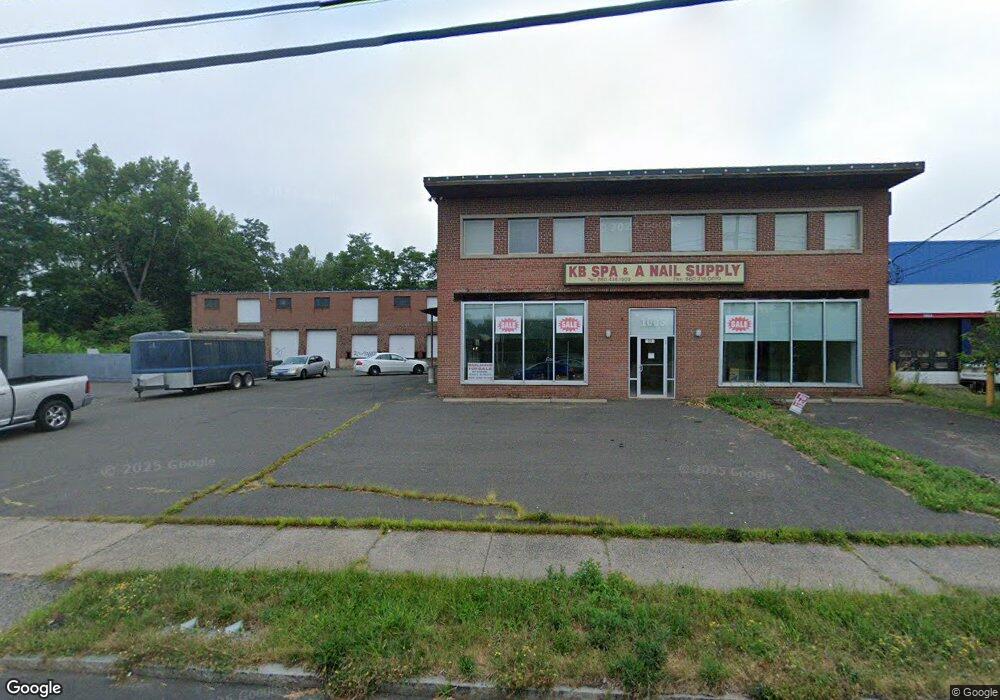 1006 New Britain Ave, West Hartford, CT 06110 - photo 1