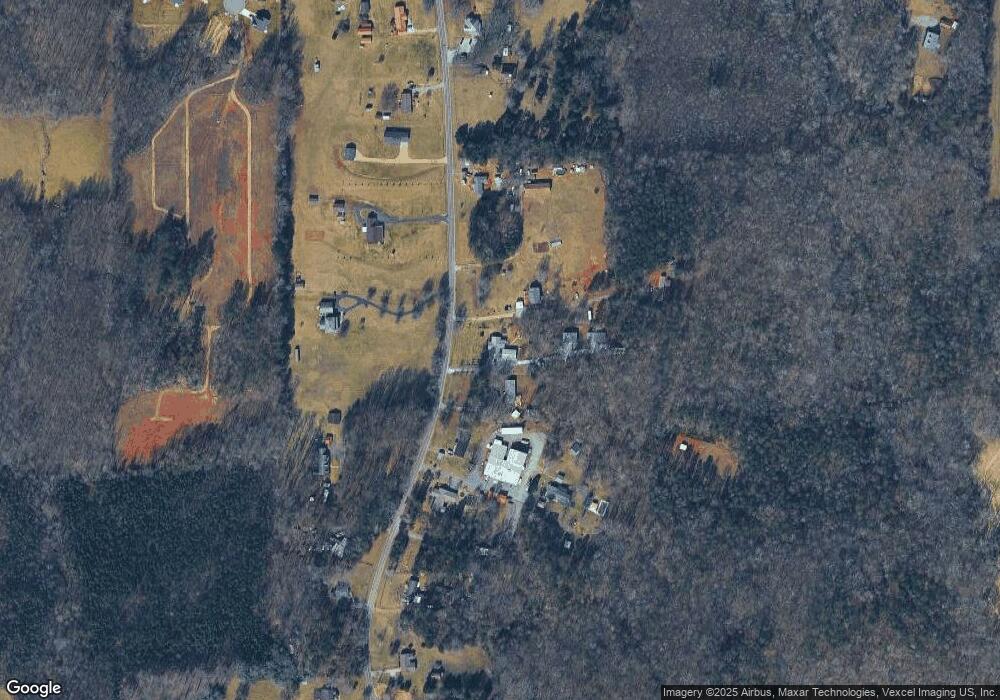 201 Elmwood Rd, Statesville, NC 28625 - photo 1