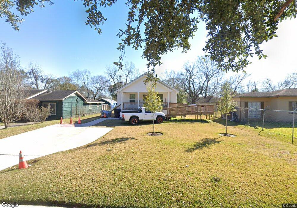 7026 Kinney St, Houston, TX 77087 - photo 1