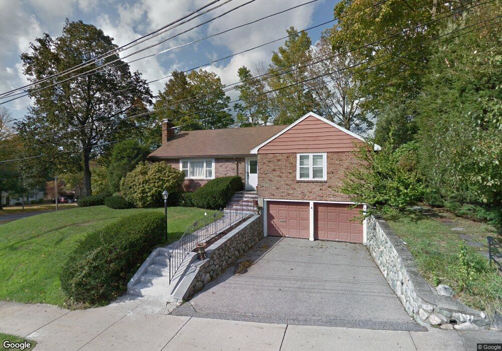 4 Wimbledon Cir, West Newton, MA 02465 - photo 1