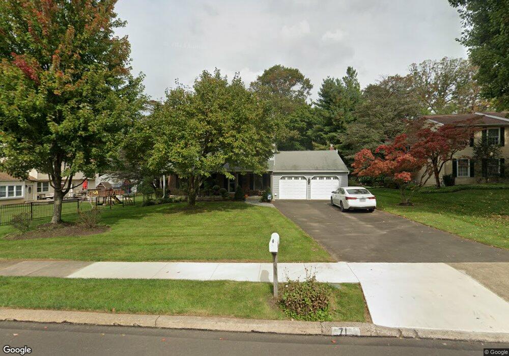 71 Vista Dr, Warminster, PA 18974 - photo 1