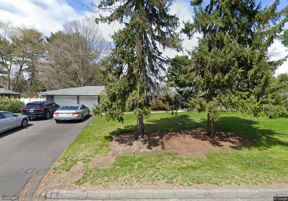 11 Pinewood Dr, Framingham, MA 01701 - photo 1