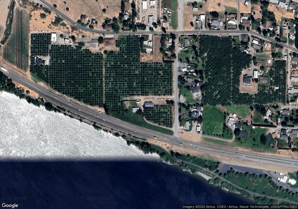 1050 S Lyle Ave, East Wenatchee, WA 98802 - photo 1