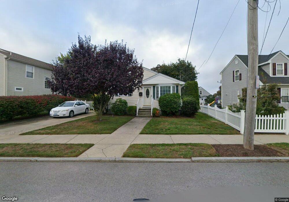 330 Daggett Ave, Pawtucket, RI 02861 - photo 1