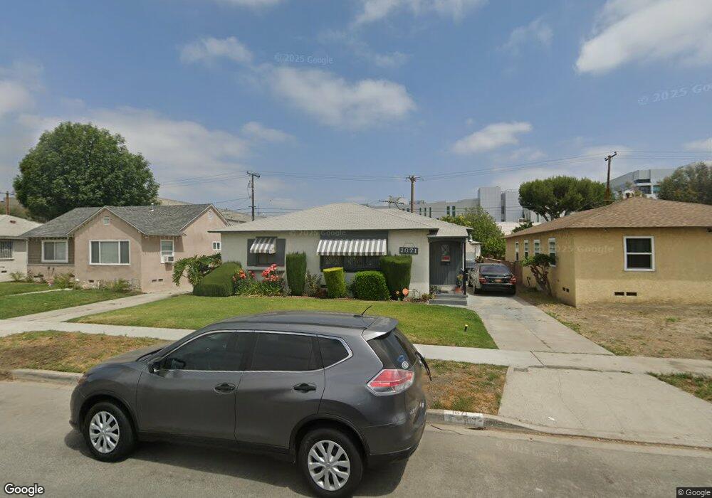 1671 E 122nd St, Los Angeles, CA 90059 - photo 1