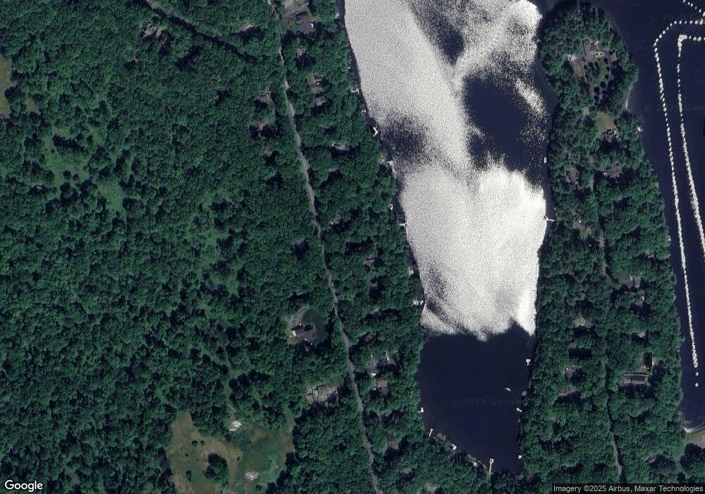 258 Fawn Lake Dr, Hawley, PA 18428 - photo 1