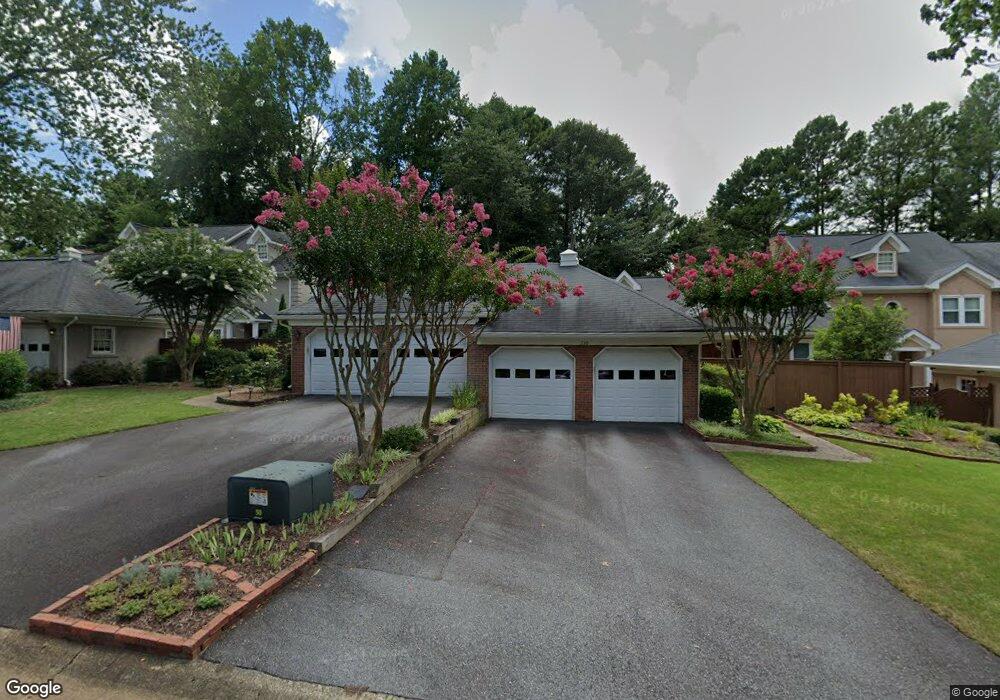 739 Olde Towne Ln, Marietta, GA 30068 - photo 1