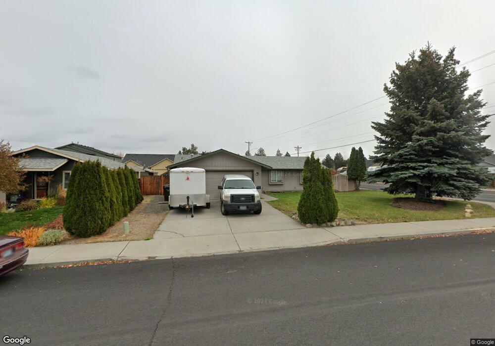 1454 SW 28th St, Redmond, OR 97756 - photo 1