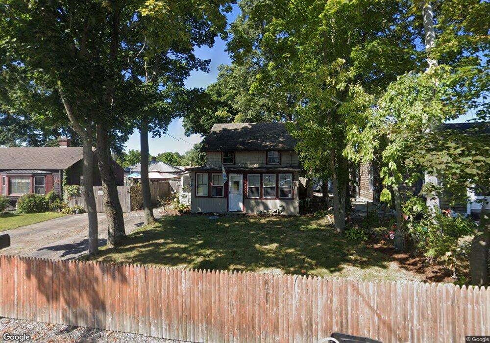 437 Nausauket Rd, Warwick, RI 02886 - photo 1