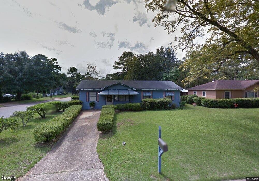 1500 Edgerly Ave, Albany, GA 31707 - photo 1