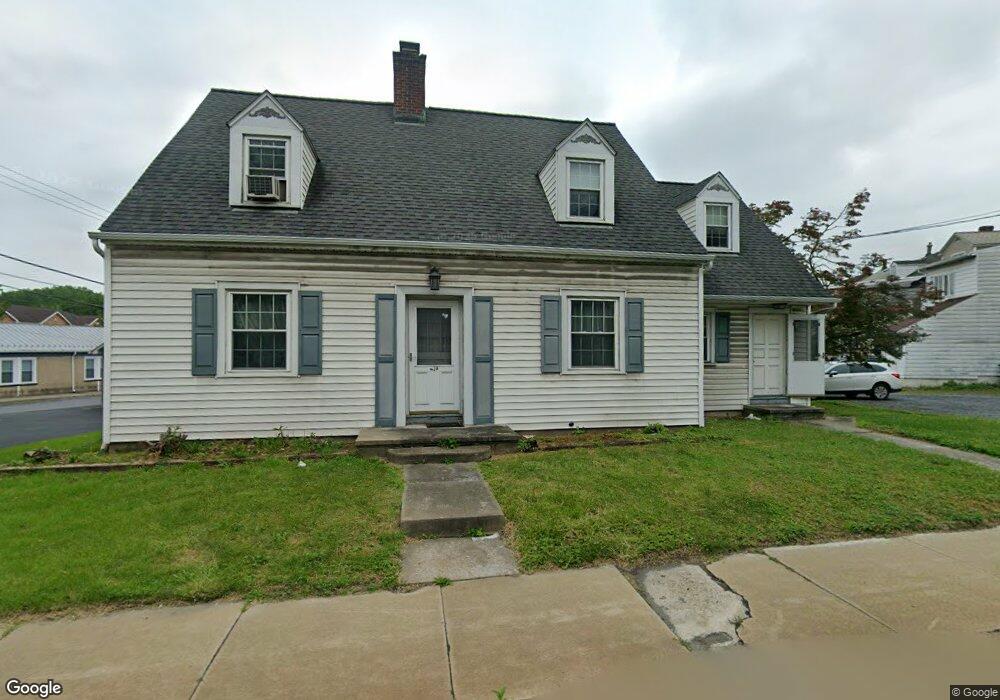 208 S Walnut St, Bath, PA 18014 - photo 1