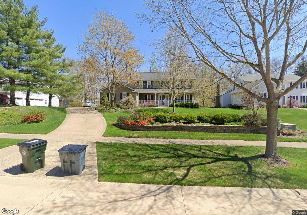 279 Ash Grove Cir, Aurora, OH 44202 - photo 1