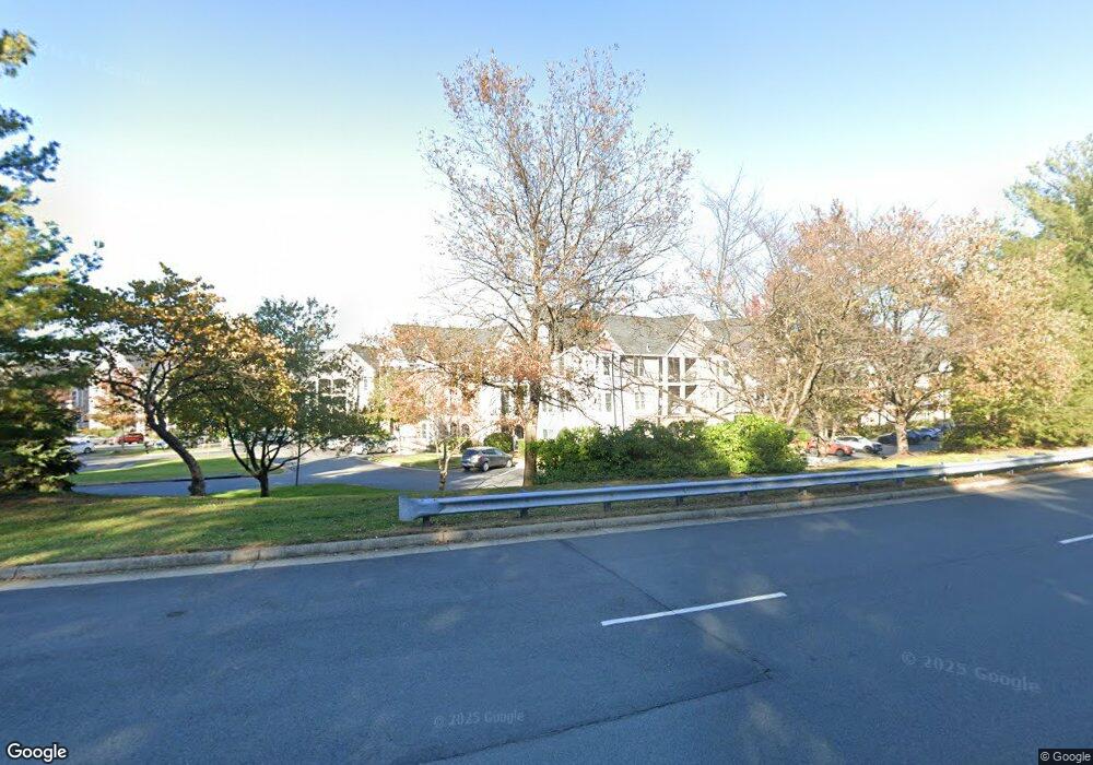 46614 Drysdale Terrace unit 103, Sterling, VA 20165 - photo 1