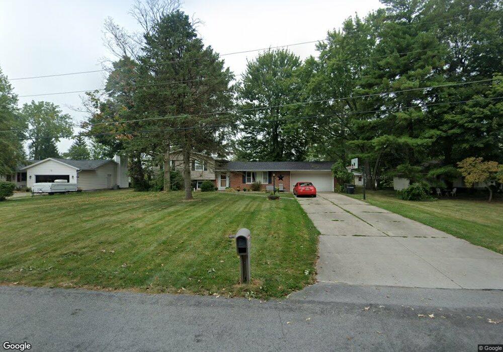 1671 Lee Ann Dr, Lima, OH 45801 - photo 1
