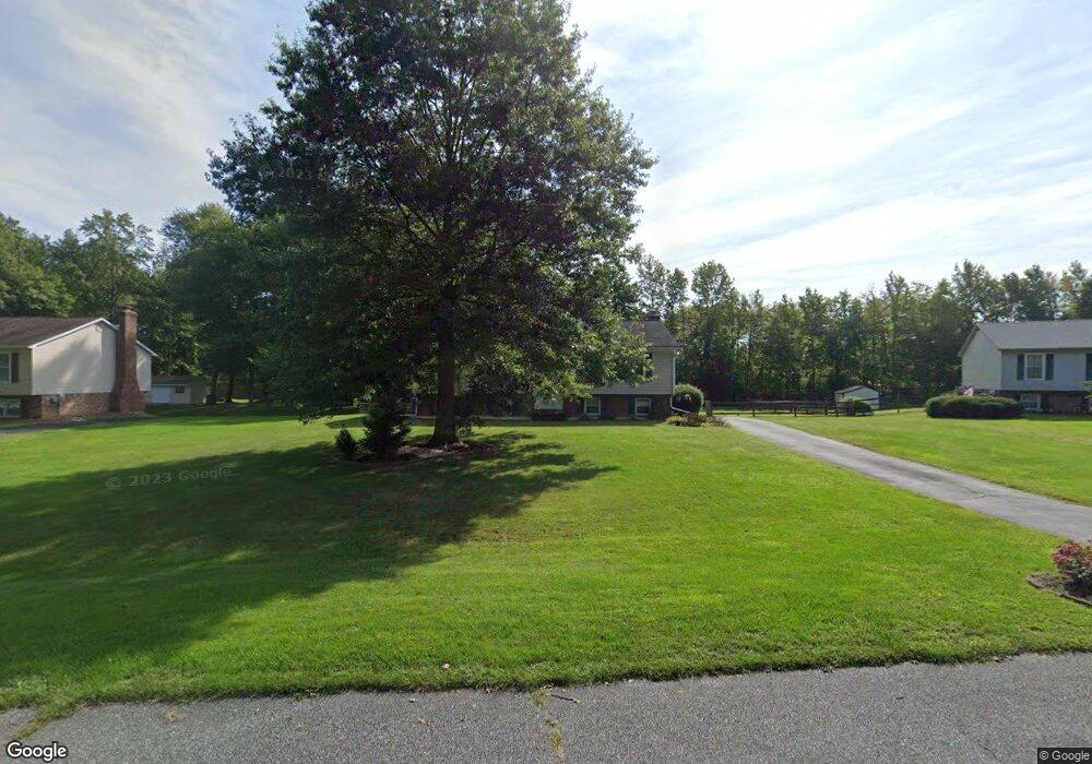 592 Clifton Dr, Bear, DE 19701 - photo 1