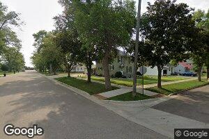 207 S Oak St, Hendricks, MN 56136
