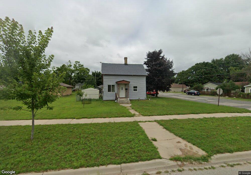 2100 14th Ave, Menominee, MI 49858 - photo 1