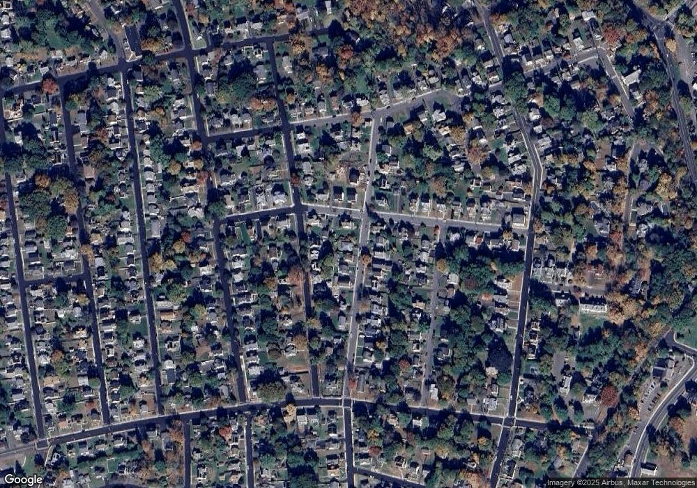 134 Walnut St, Naugatuck, CT 06770 - photo 1