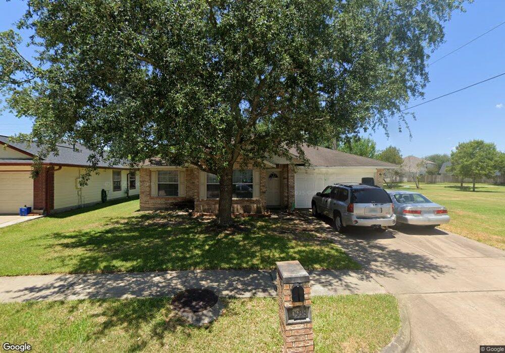 10938 Kess Way Ln, Houston, TX 77075 - photo 1