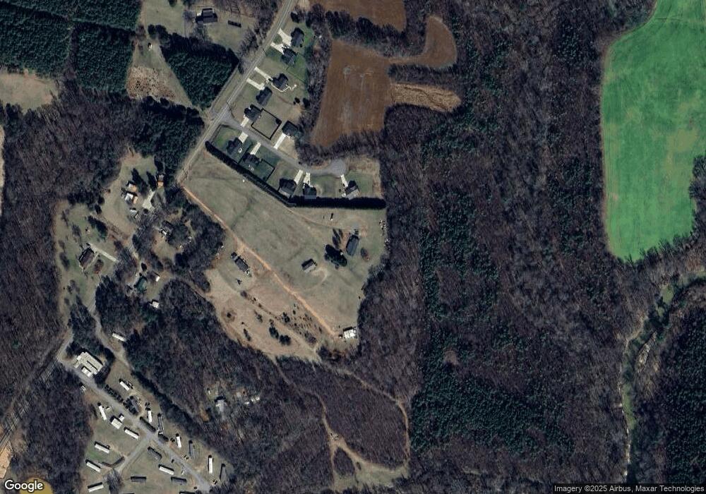 1004 Jennings Rd, Statesville, NC 28625 - photo 1