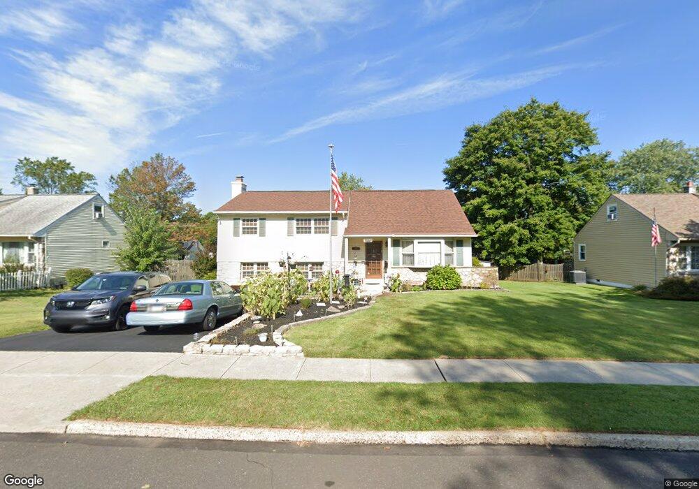 315 Erie Dr, Lansdale, PA 19446 - photo 1