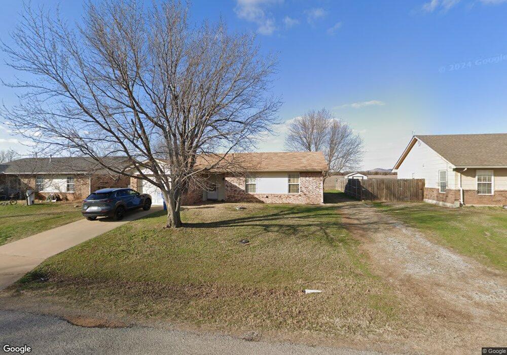 1017 W E Ave, Cache, OK 73527 - photo 1
