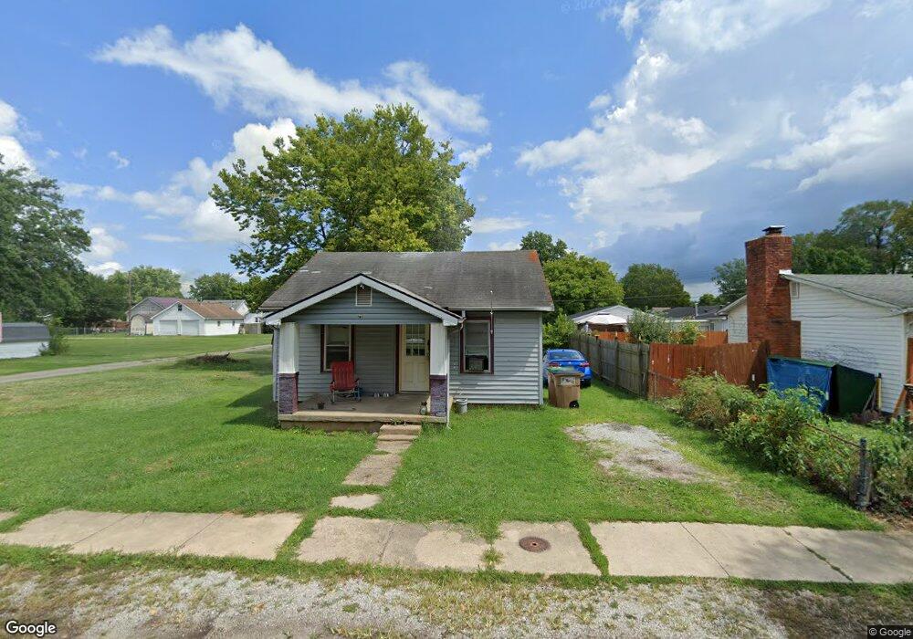 211 N Ross St, Columbus, IN 47201 - photo 1