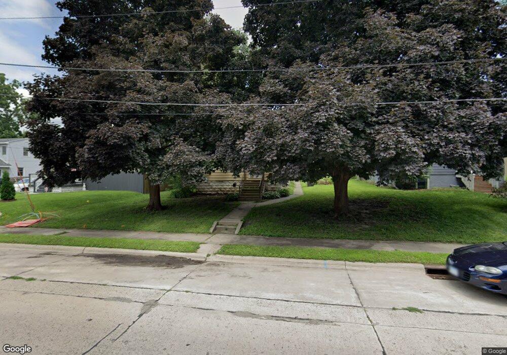 722 Valley Ave, Albert Lea, MN 56007 - photo 1