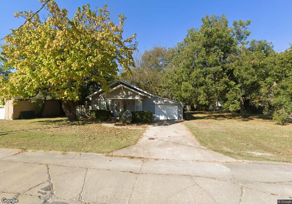 717 S Ash St, Ada, OK 74820 - photo 1