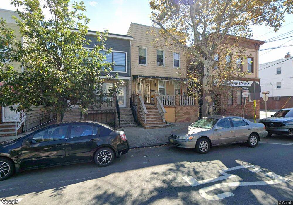164 Mallory Ave, Jersey City, NJ 07304 - photo 1